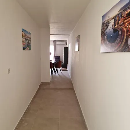 Apartment Sky 2